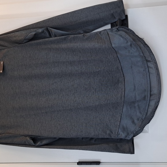 Under Armour Loose Long Sleeve - Picture 4 of 4